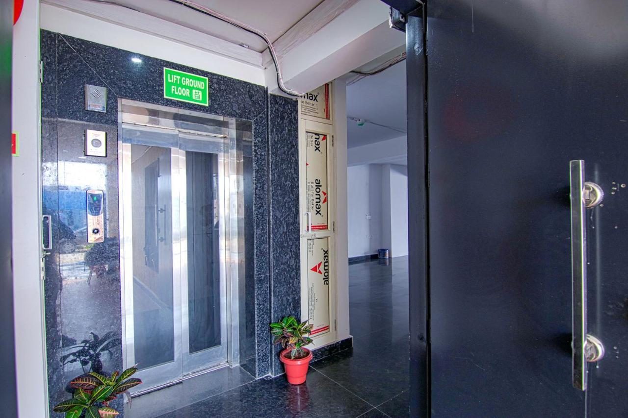Fabhotel Satyam International Noida Buitenkant foto