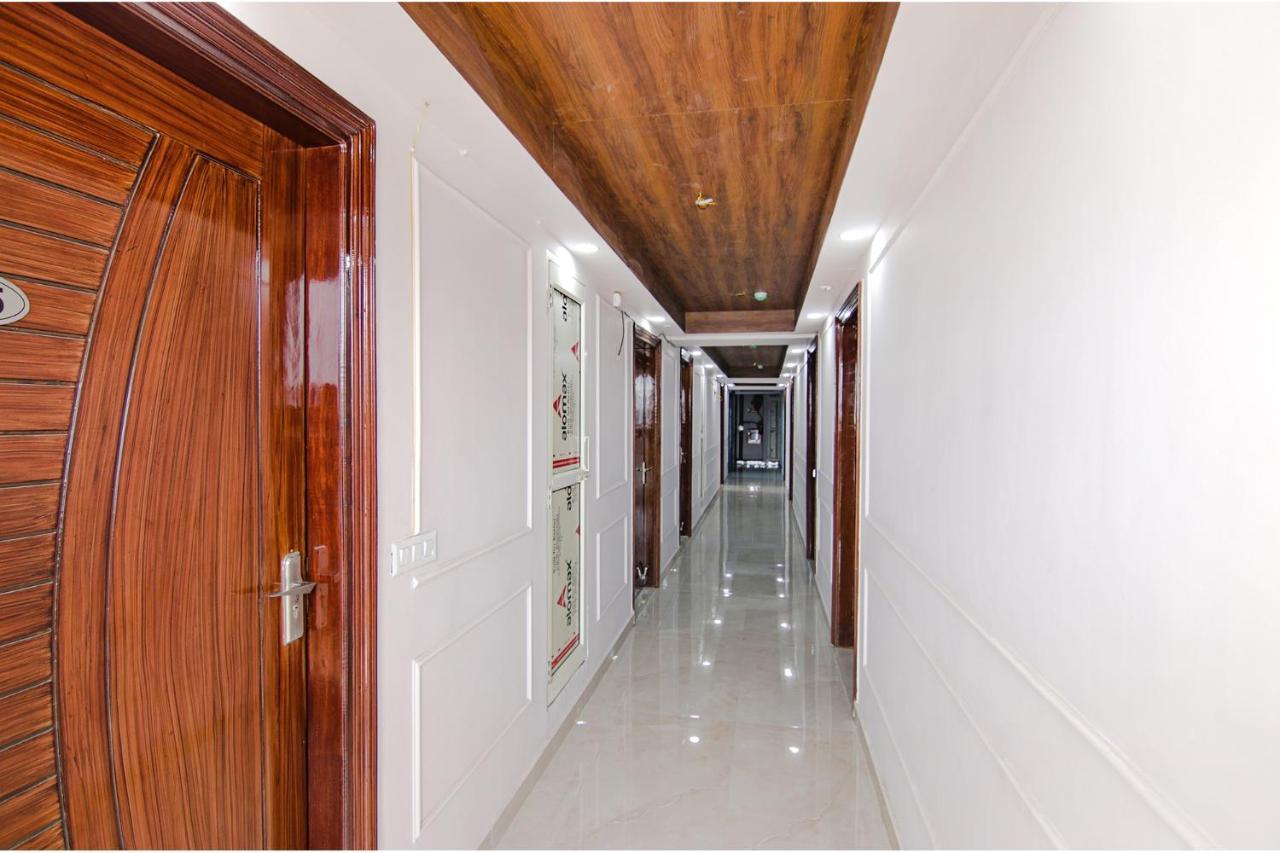 Fabhotel Satyam International Noida Buitenkant foto