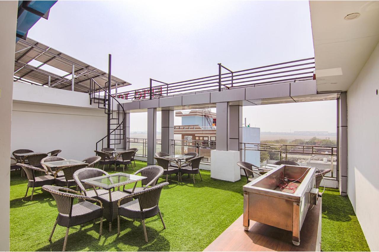 Fabhotel Satyam International Noida Buitenkant foto